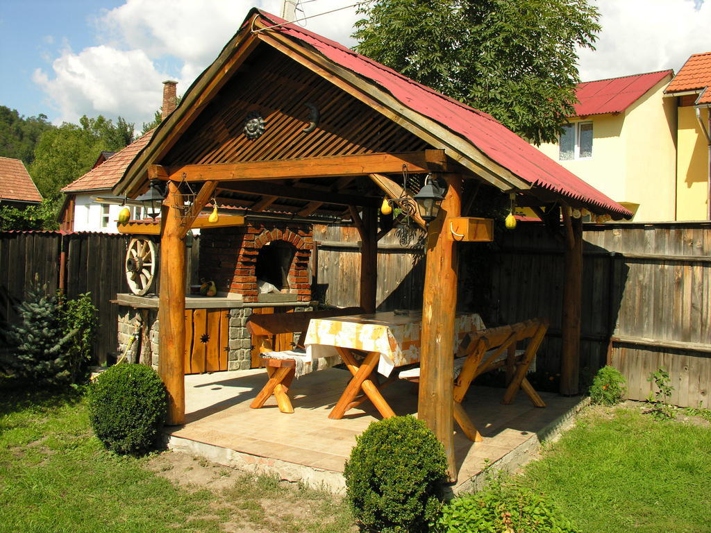 Pensiunea Soare Si Luna Praid Exterior photo